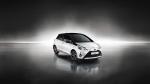 Toyota Yaris Bi-Tone 2017 года